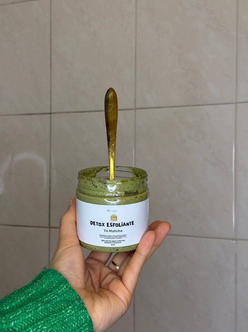 Scrub cuoio capelluto grasso
al Tè Matcha 🍵
