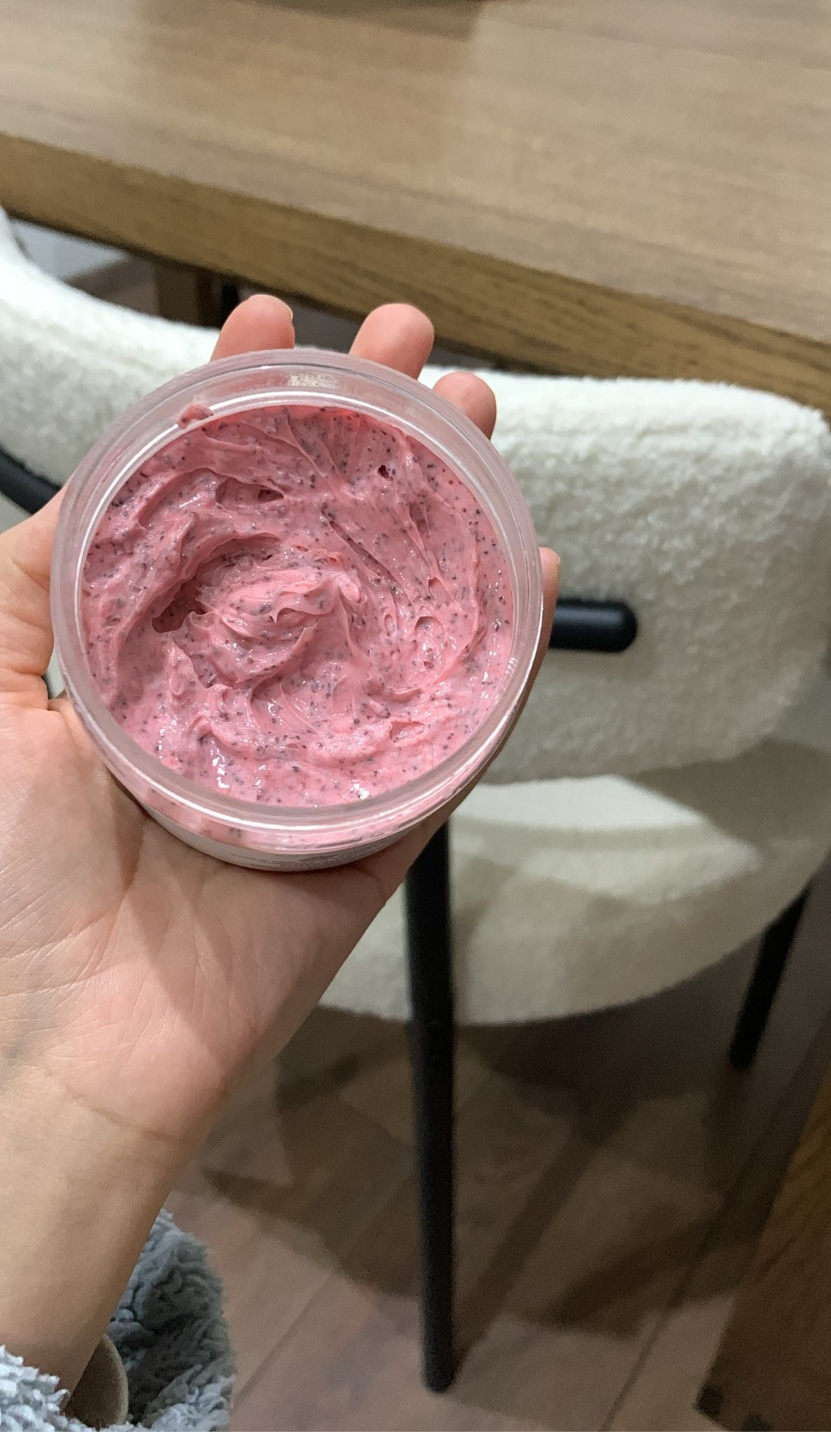 Scrub cuoio capelluto secco o
sensibile (alla 🍒)